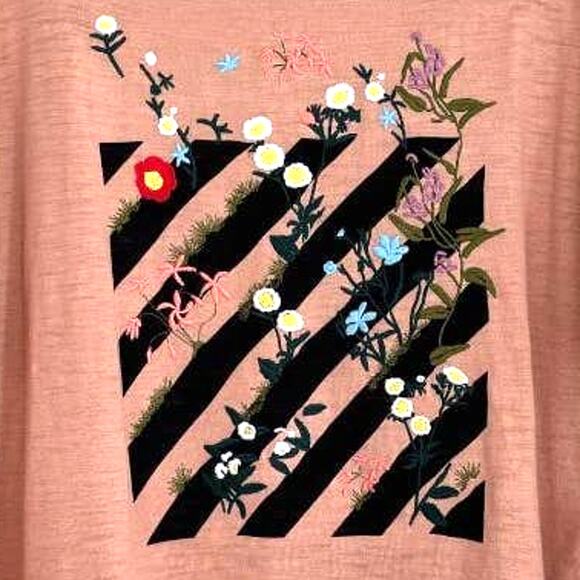 Skull Cashmere Size Medium Floral Embroidered‎ Back Long Sleeve Top Luxe Knit - Picture 2 of 13